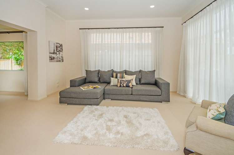 13 William Woods Court Flat Bush_5