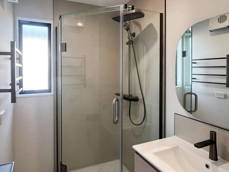 4/16 Short Street Waltham_8