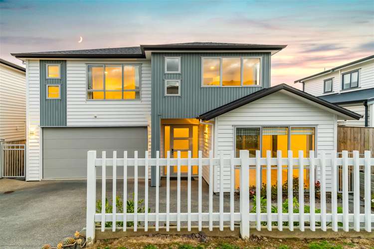 98 Colonial Drive Silverdale_1