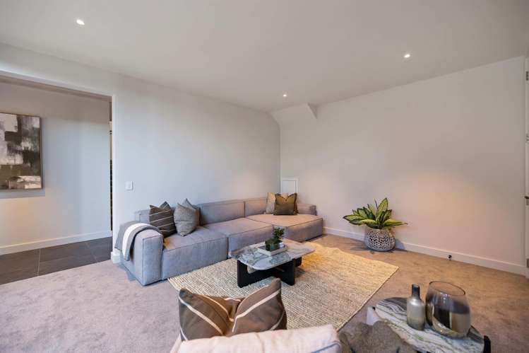 11 McKinlay Lane, Lake Tewa Jack's Point_15