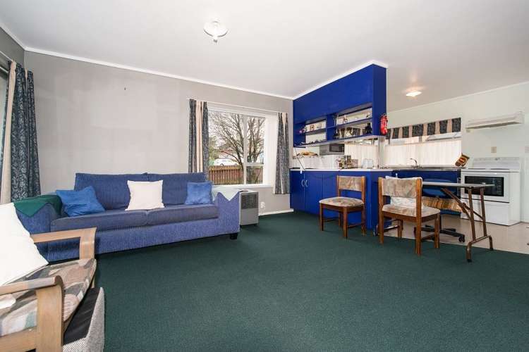 1/225 Edmonton Road Te Atatu South_5