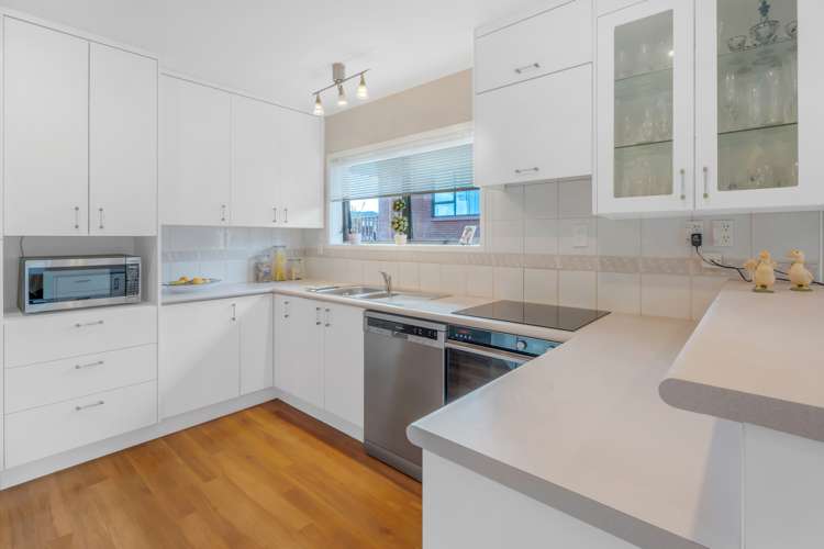 12 Galloway Crescent Farm Cove_7