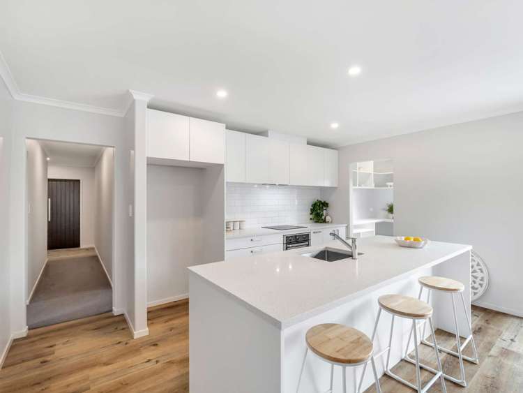 13 Olney Court One Tree Point One Tree Point_8