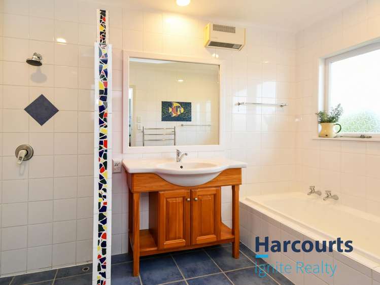 8 Youngs Road Papakura_21