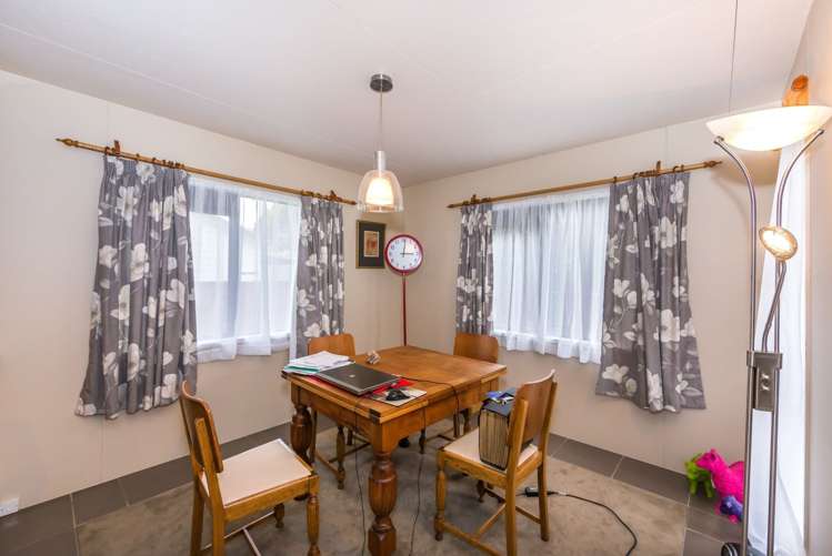 2/20 Ocean View Road Northcote_12