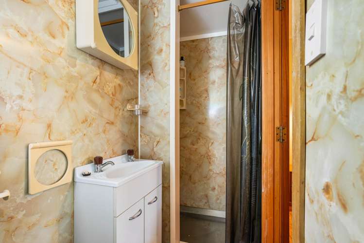 1 Britannia Dell Pauanui_19