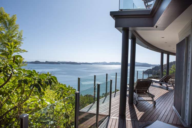 37 Russell Heights Russell_12