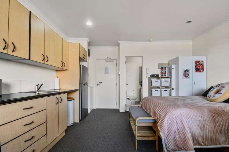 1h/12 Charles Street Mount Eden_1
