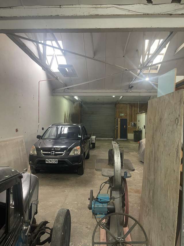 2/155 Gracefield Road Gracefield_1