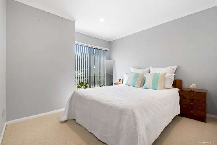 27 Newbliss Crescent East Tamaki Heights_14
