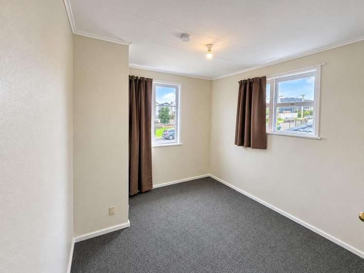 52 Freeland Ave Mount Roskill_9