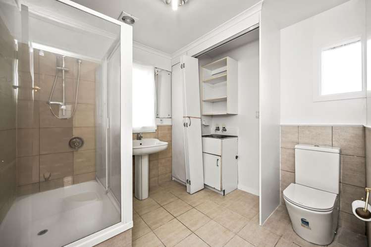 1315 Dominion Road Mt Roskill_6
