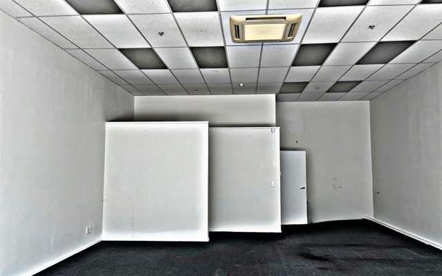 (Unit 4) 62-78 Hurstmere Road Takapuna_2