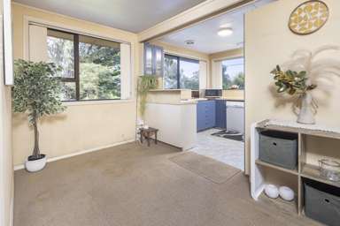 114 Dunrobin Street_3