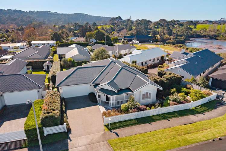 41 Albert Street Riverhead_21