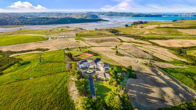 189 Vaughans Road Okura_3