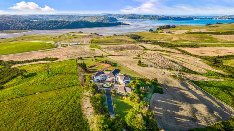 189 Vaughans Road Okura_3