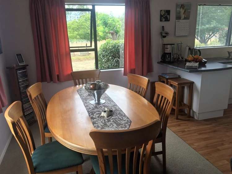 2 Holden Road Tikokino_4