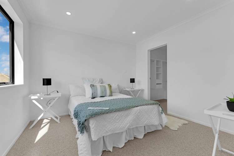 8b Gardiner Grove Mangere East_17