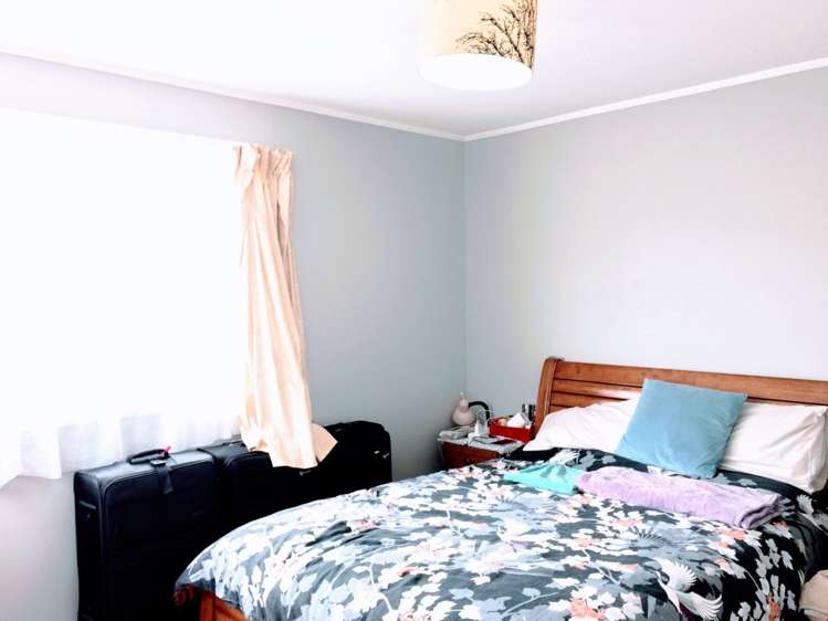 60 Riverpark Crescent Henderson_7