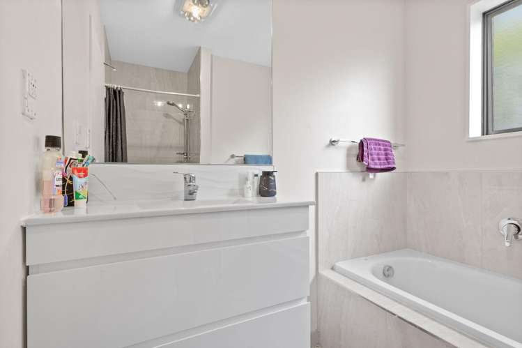 62 Travis Road Burwood_9