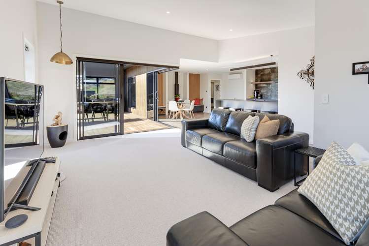 64 Les Wakefield Road Mapua_10