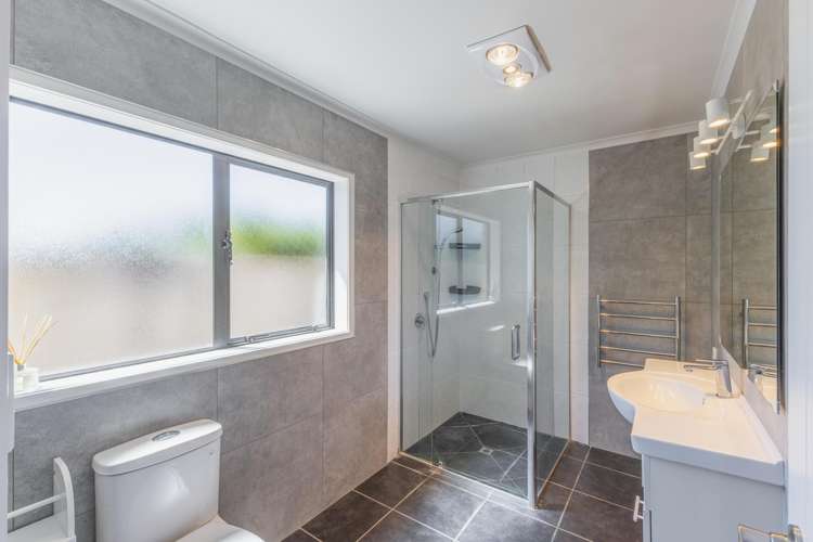 70 Farringdon Avenue Rototuna North_14