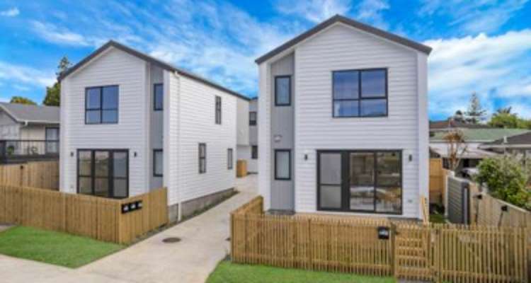 42e Burbank Avenue_0
