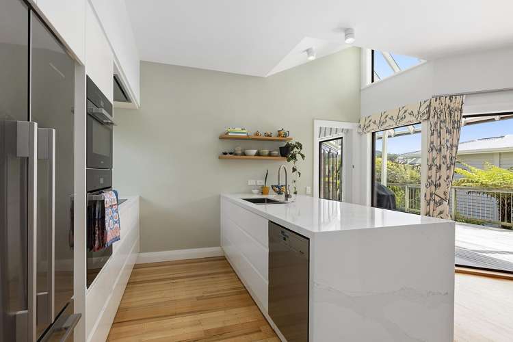 6 Lochiel Road Khandallah_13