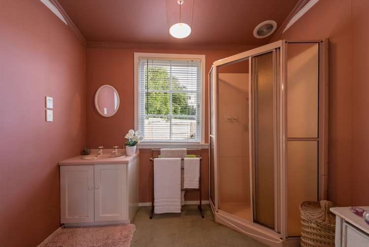 26 Seymour Avenue The Brook_16