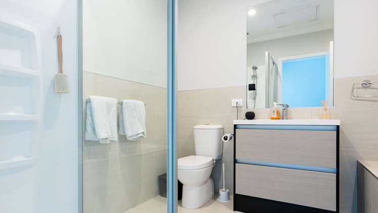 65 Glidepath Road Hobsonville_15