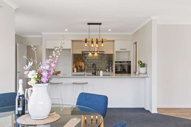 5 Chertsey Street Richmond_6