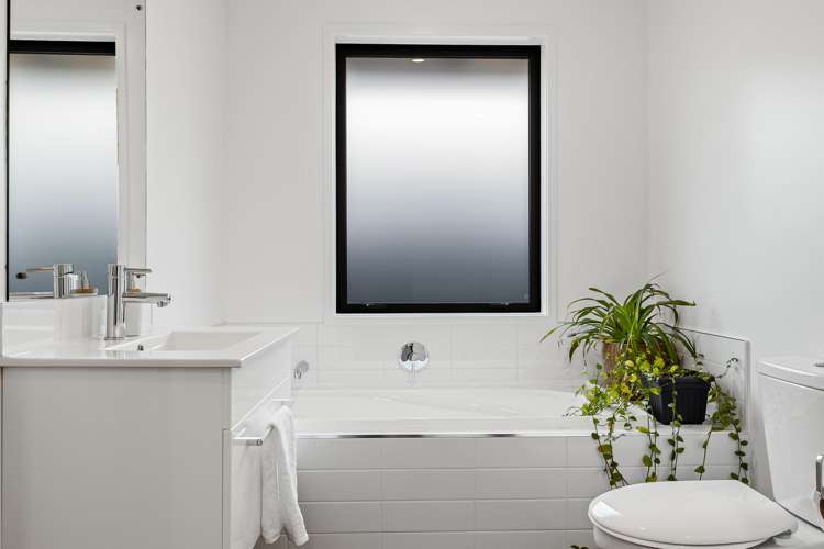 8 Olearia Lane Halswell_5