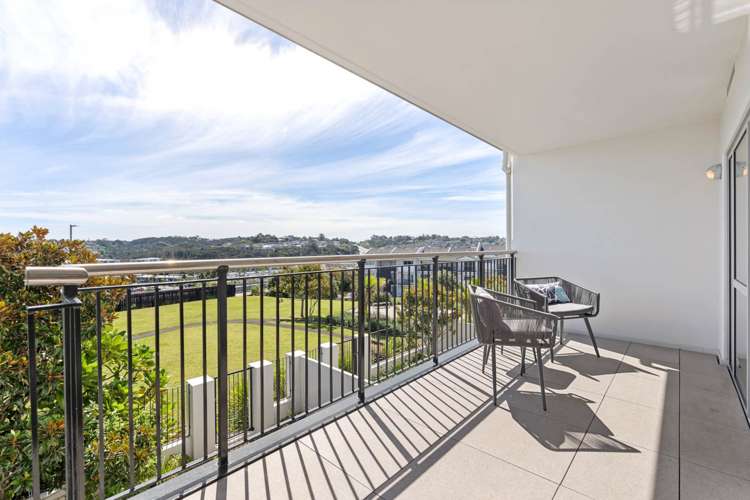 D6/60 Masons Road Oteha_21