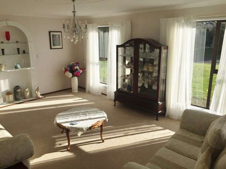 311 Opunake Road Cardiff_5