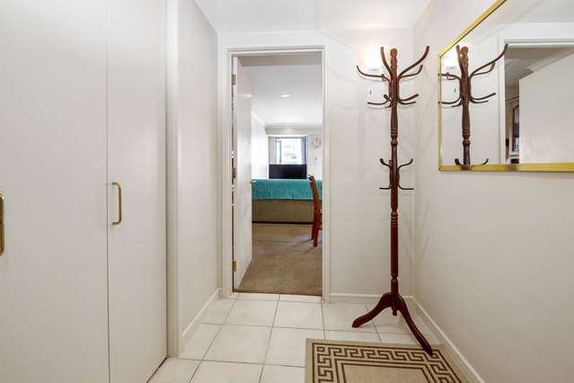 8d/117 Victoria Street Auckland Central_1