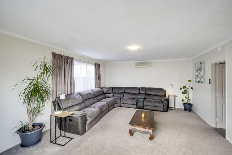 905 Ferguson Street Akina_11