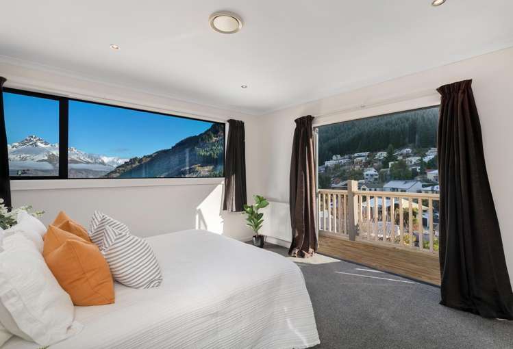 214 Fernhill Road Fernhill/Sunshine Bay_14