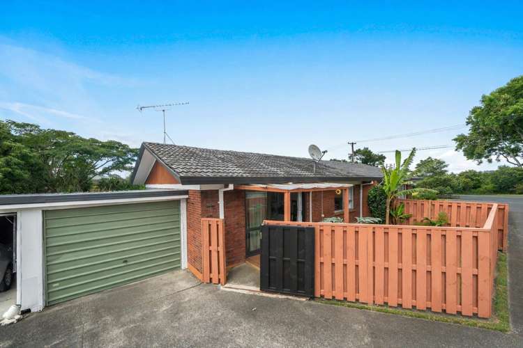 2/24 Robertson Road_1