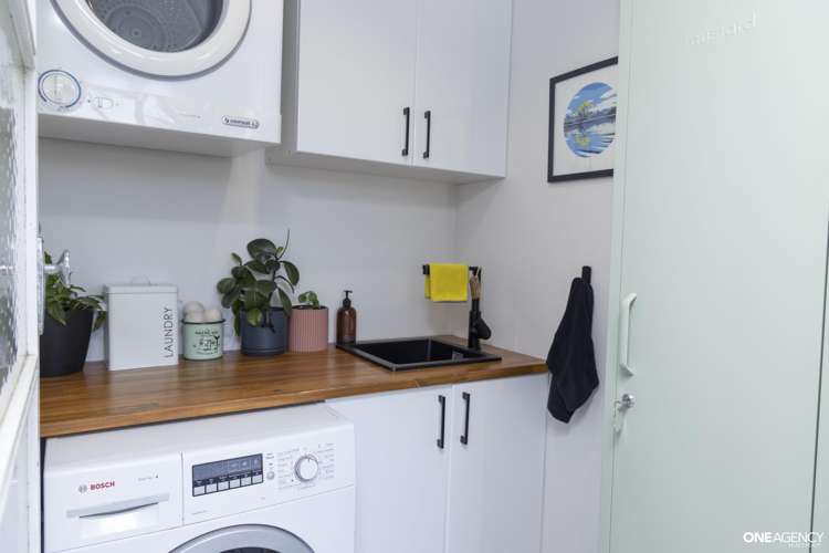22 Bartlett Grove Tawa_25