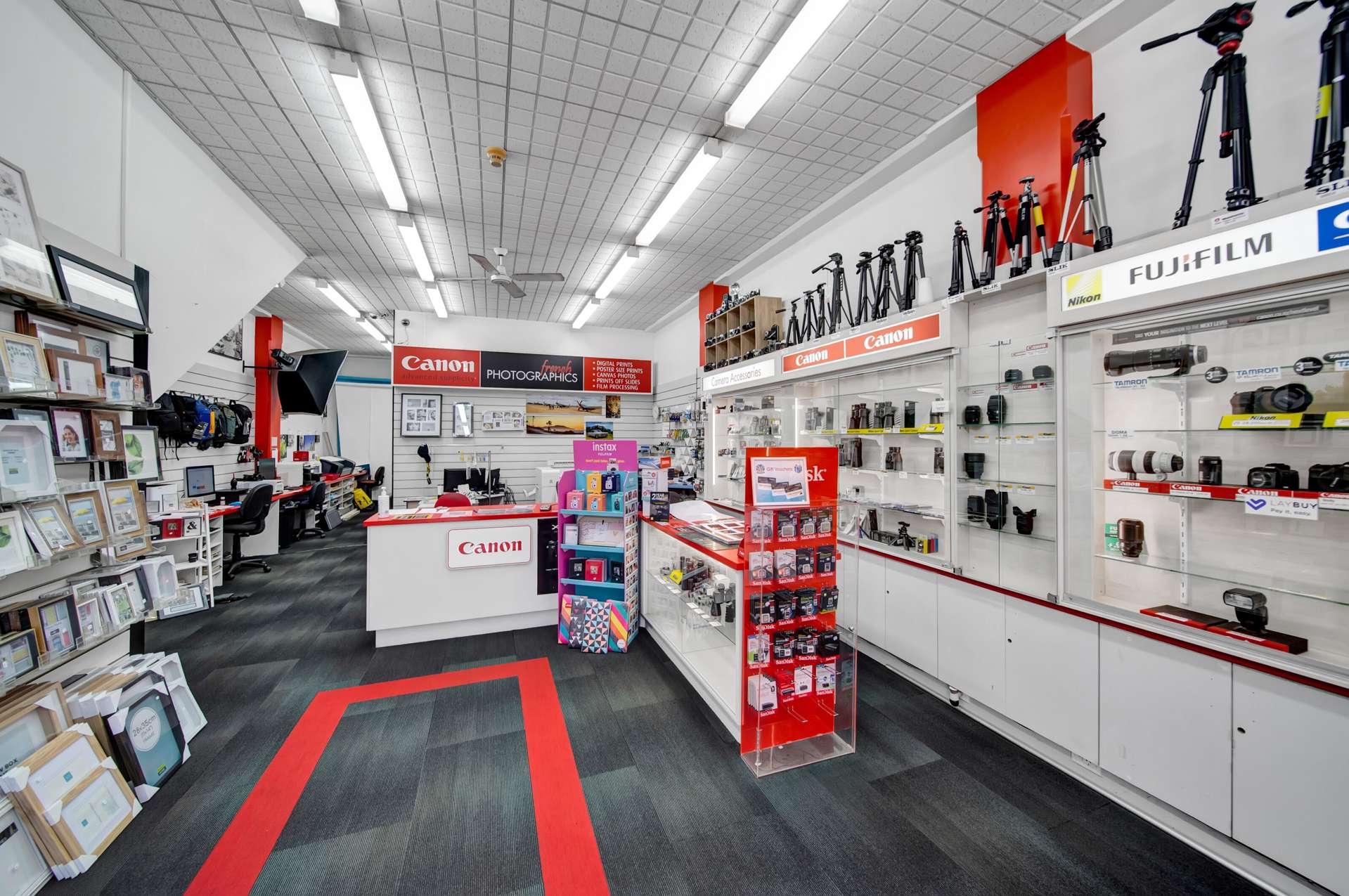 . French Photographics Limited New Plymouth_0