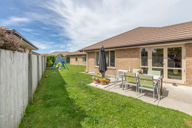 14 Hasendene Drive Lincoln_16