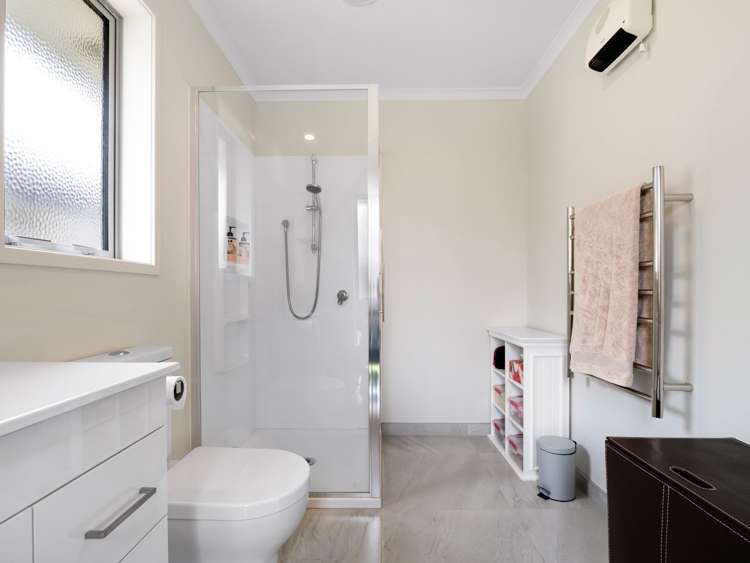 11 Cheyne Road Pyes Pa_12