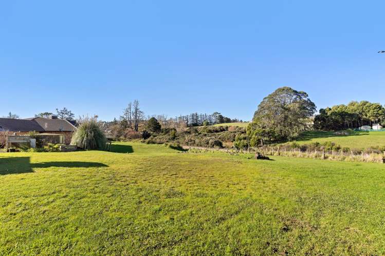 131 Foster Road Kumeu_30