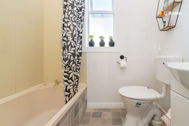 37 Nottingham Crescent Calton Hill_5