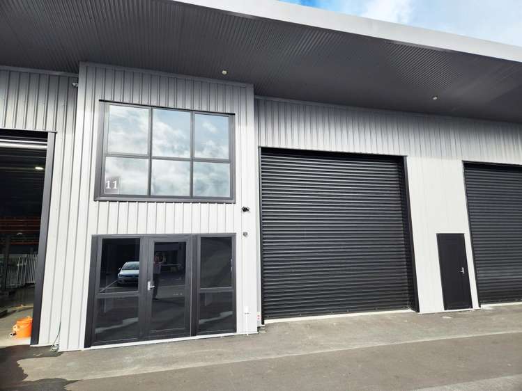 11/42B John Spencer Way_0