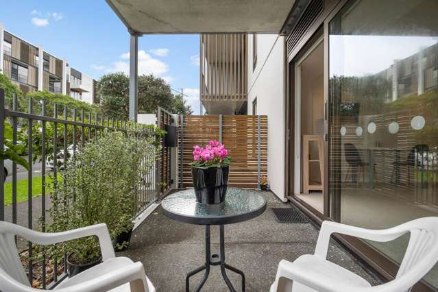 AFFORDABLE  LIVING WITH CARPARK