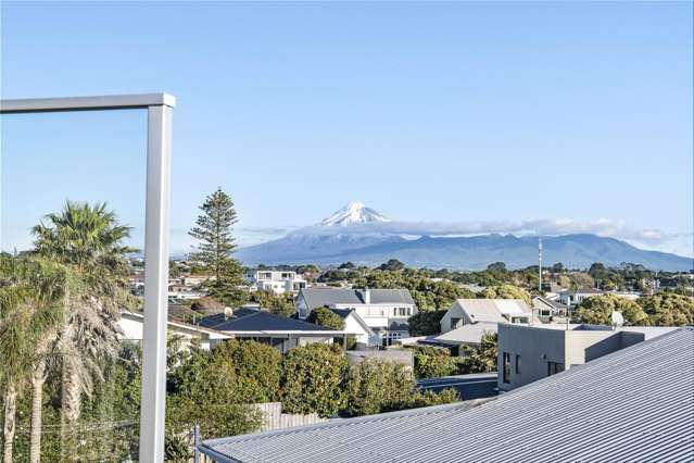3/12 Beach Street Fitzroy_4