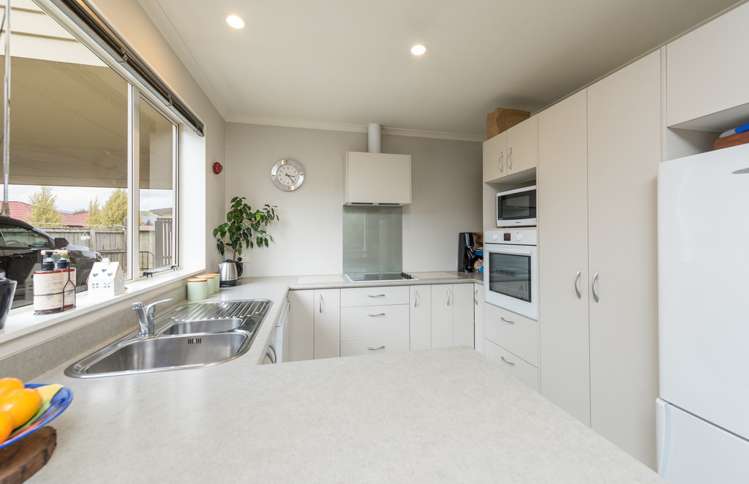 55 Lord Auckland Road Wakefield_7