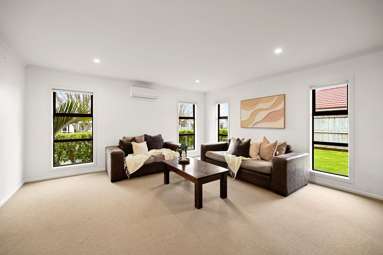 44 Keston Crescent_3